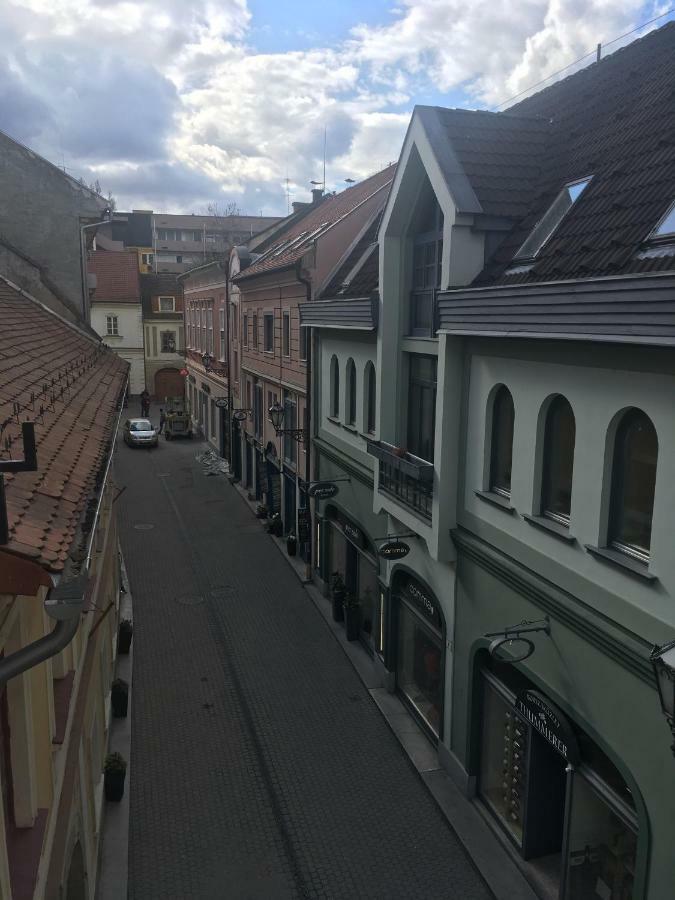 B&B Apartman Eger Eksteriør bilde
